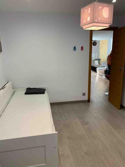 70 Sqm Apartment With Seaview In Arenales Del Sol. Eksteriør billede