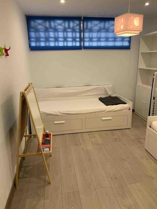 70 Sqm Apartment With Seaview In Arenales Del Sol. Eksteriør billede