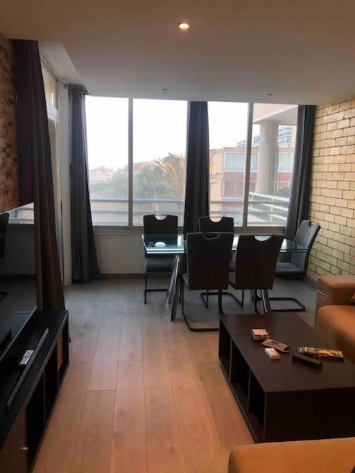 70 Sqm Apartment With Seaview In Arenales Del Sol. Eksteriør billede