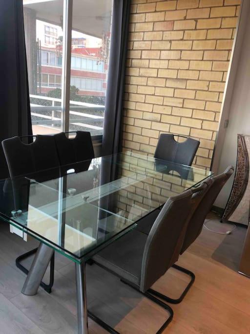 70 Sqm Apartment With Seaview In Arenales Del Sol. Eksteriør billede